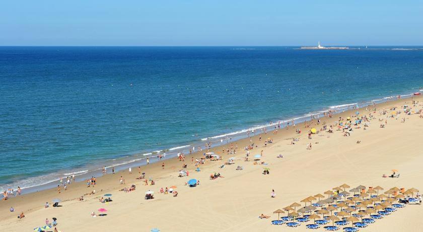 Hidden Gem Playa Helios Con Ascensor & Parking Apartment Cadiz Ngoại thất bức ảnh